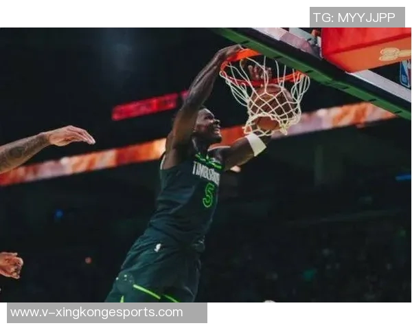 杰伦布朗狂砍41分6板7助5断1帽却难救球队首节火力全开表现引人注目