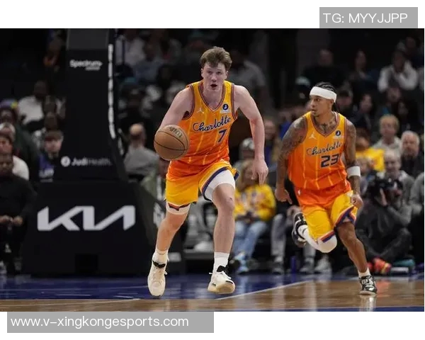 克尼佩尔连续三场得分20首次突破30分表现出色助球队赢得胜利 克尼佩尔连续三场得分20首次突破30分表现出色助球队赢得胜利