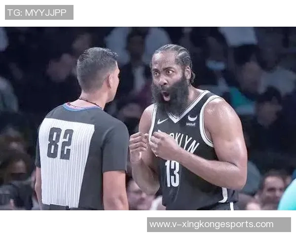 小里呼吁理性看待哈登季后赛表现与造犯规的争议与成见