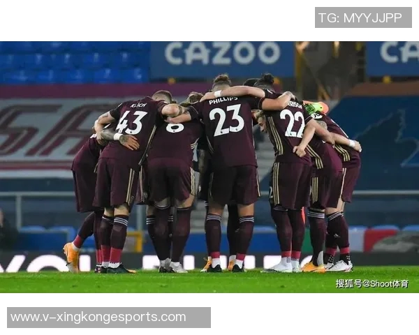 热刺迎战利兹联首发阵容公布西蒙斯特尔库杜斯出战帕利尼亚参赛