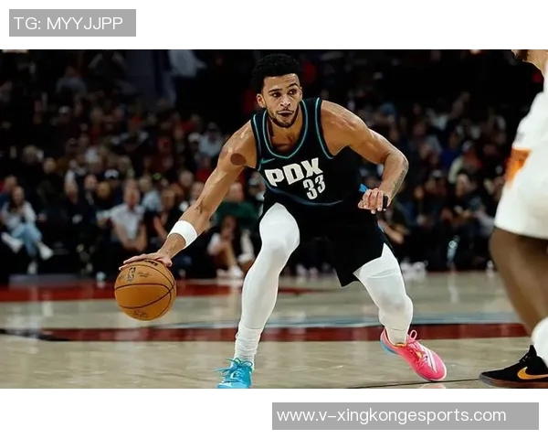 卡马拉全能表现助力球队胜利11投5中贡献13分7篮板3助攻2抢断1盖帽正负值5